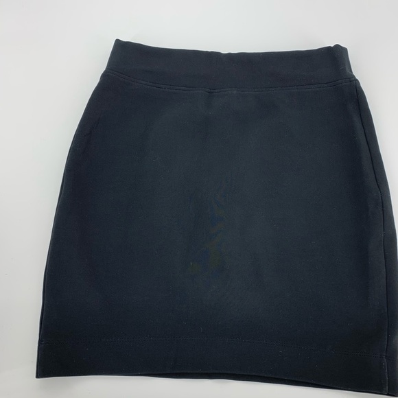Lacoste Black Knit Skirt. Sz. 40/8/L - Picture 4 of 6